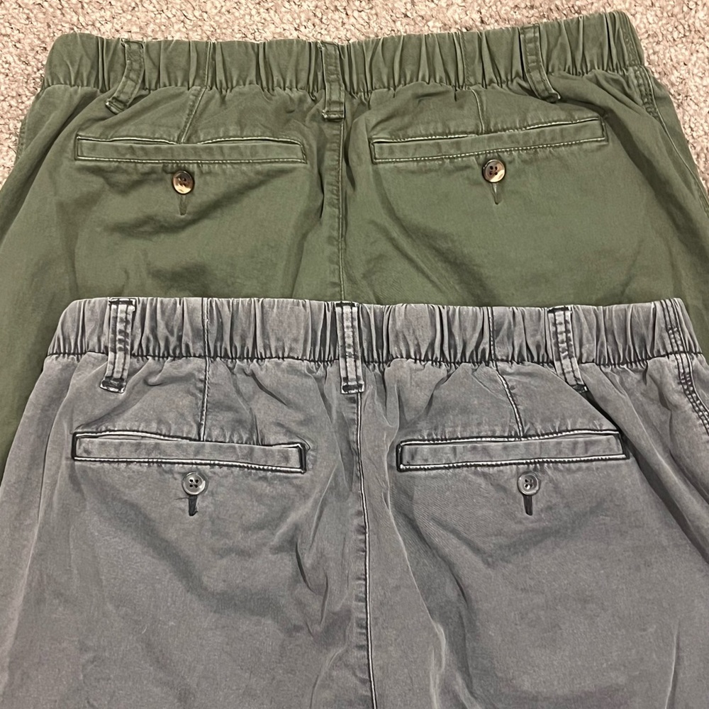 Classic Men's Chinos in Olive and Slate - Picture 3 of 5